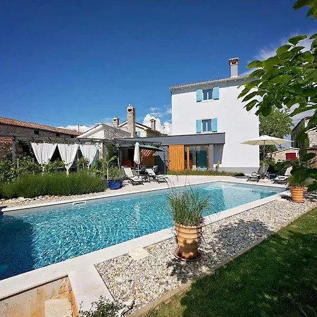 בית נופש Maxima Agri *